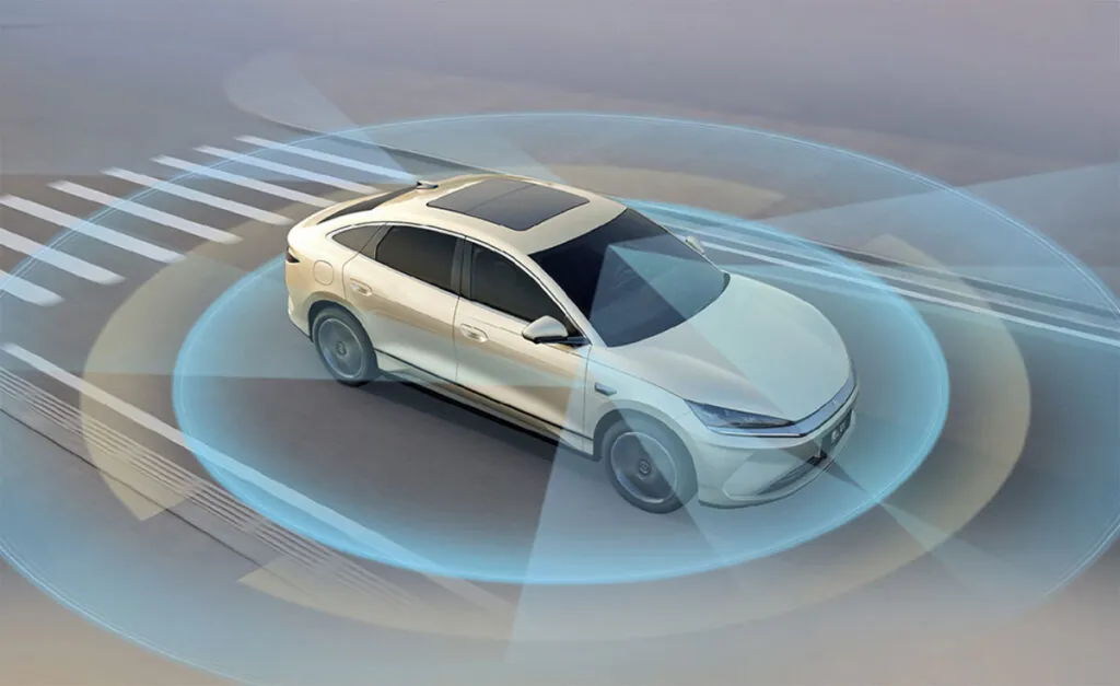 BYD Qin L EV – майже як Tesla, тільки за €14 900 — photo 3