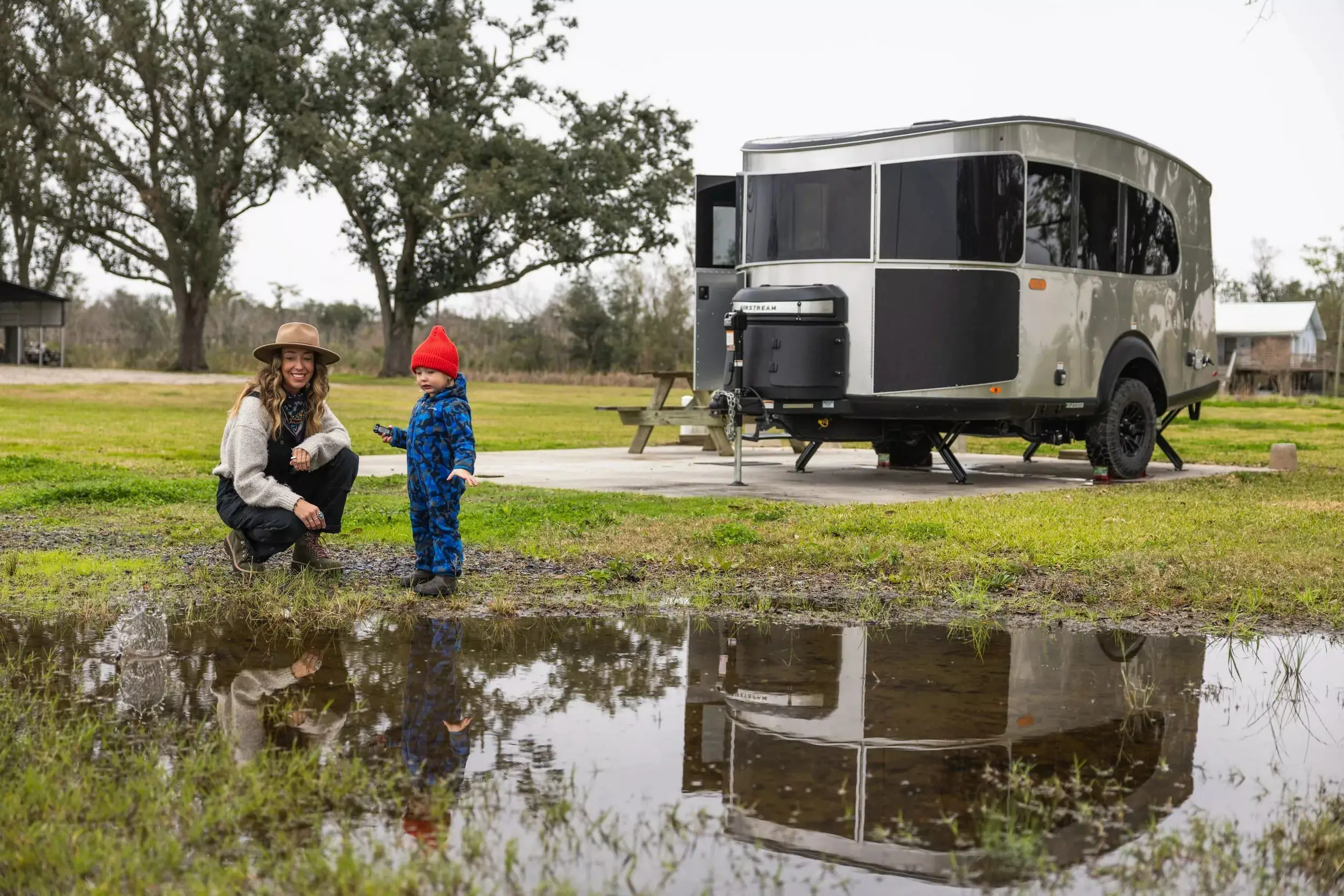Airstream Basecamp 20Xe – автономний кемпер для електромобілістів — photo 32439