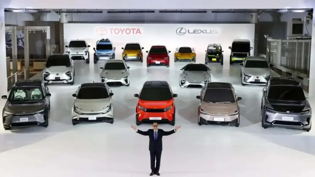 Голова правління Toyota стверджує, що електромобілі шкідливіші за гібриди — photo 2 Голова правління Toyota стверджує, що електромобілі шкідливіші за гібриди — photo 2