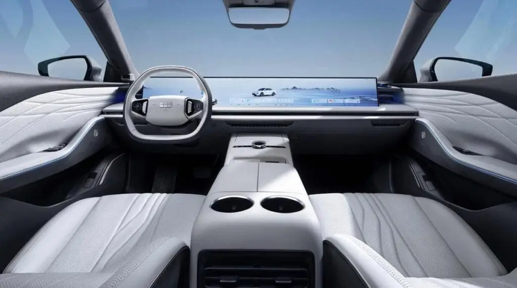 Geely G-Pilot – новий гравець на ринку автономного водіння Китаю — photo 2