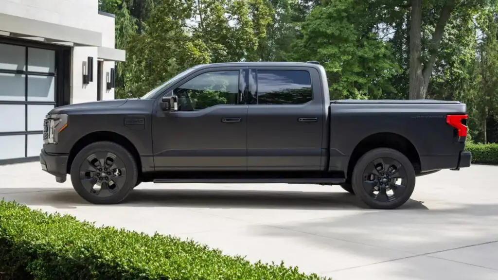 Ford змінює стратегію продажів F-150 Lightning — photo 2