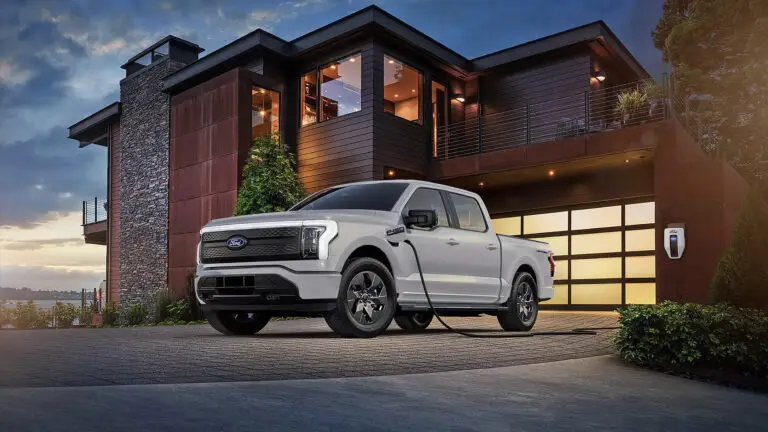 Ford змінює стратегію продажів F-150 Lightning — photo 32413