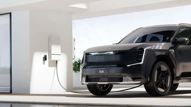 Kia EV9 зможе живити будинок завдяки новій функції двонаправленої зарядки — photo 33366