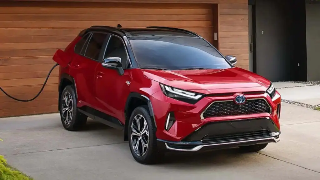 Toyota внедряет крупные обновления в свои электромобили — photo 9