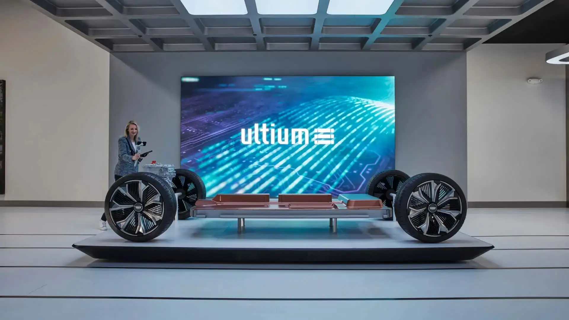 GM випередив Tesla за обсягами виробництва акумуляторів для електромобілів — photo 37986