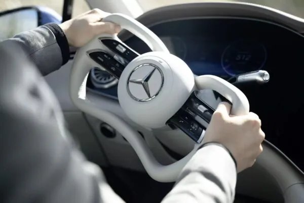 Mercedes готує кермо нового покоління – без механічного зв’язку з колесами — photo 38778