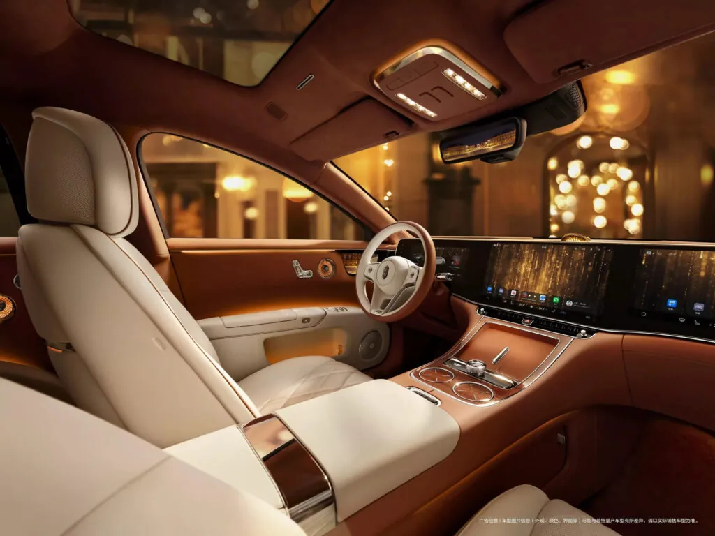 Электрический Huawei Maextro S800 дышит в спину Rolls-Royce — photo 7