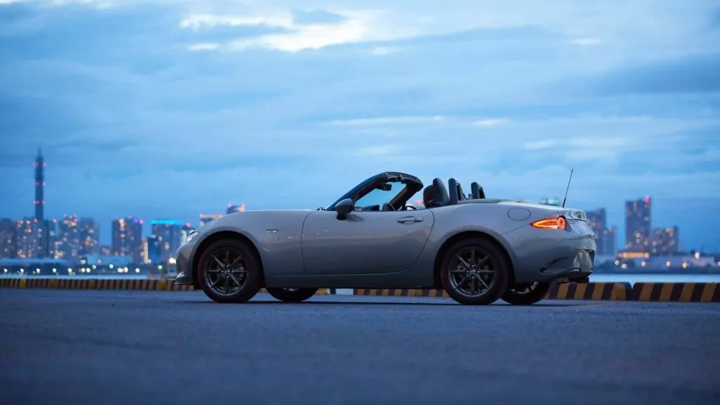 Майбутнє легендарної Mazda Miata може бути електричним! — photo 6