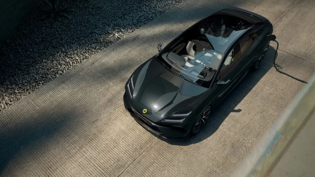 Lotus представив оновлені Eletre та Emeya з новими потужними версіями — photo 7