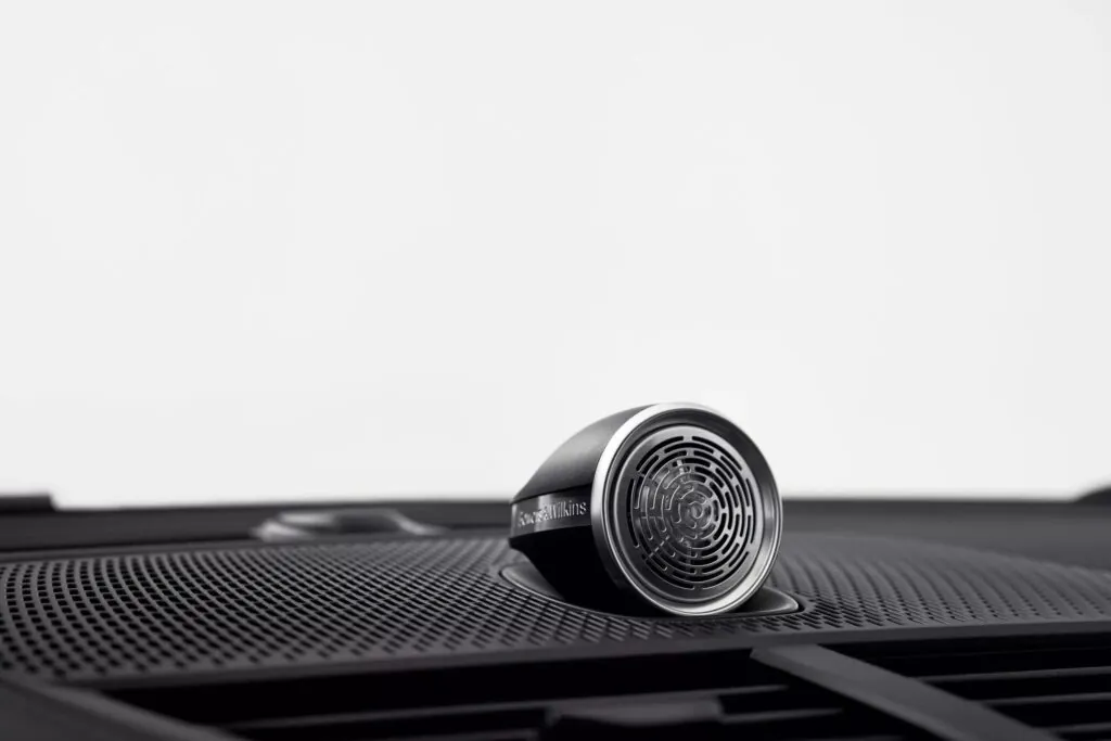 Оновлений Polestar 2 ззовні не змінився, але має важливі зміни всередині — photo 5