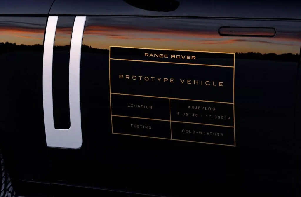 Новий Range Rover Electric: більше потужності, ніж у V8, і революційні технології — photo 6