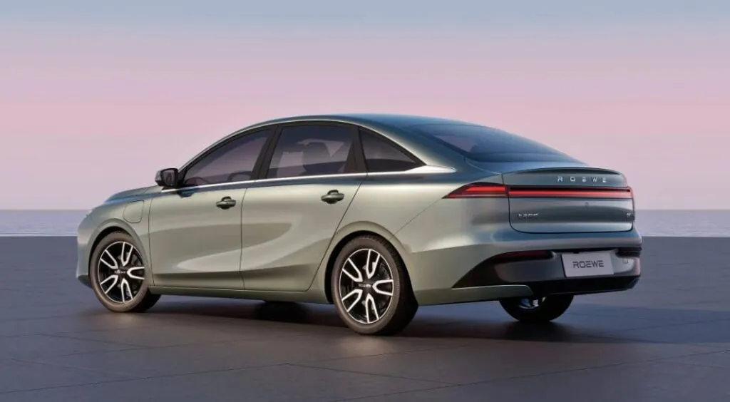 Roewe D6 встановив світовий рекорд енергоефективності на трасі через Цинхай-Тибетське шосе — photo 5