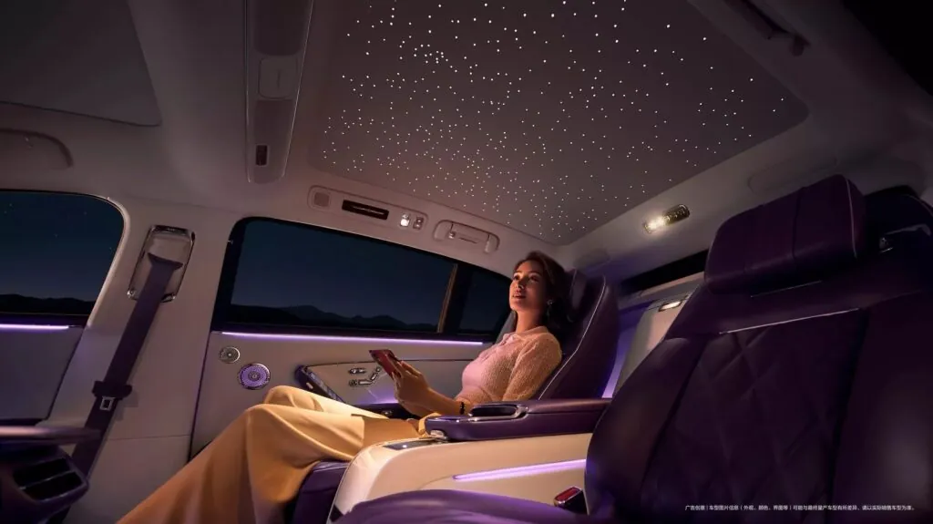 Электрический Huawei Maextro S800 дышит в спину Rolls-Royce — photo 6