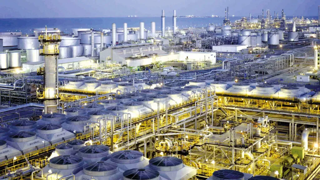 Saudi Aramco – найбільша нафтова компанія у світі – почала співпрацю з китайським виробником електромобілів BYD — photo 3