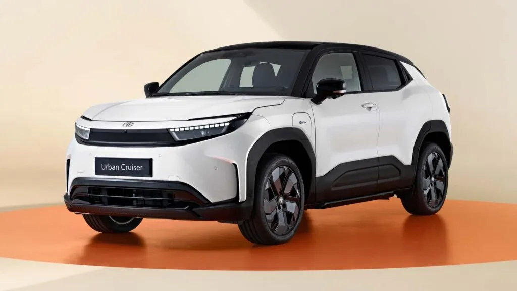 Suzuki офіційно представила свій перший електрокросовер e Vitara! — photo 3