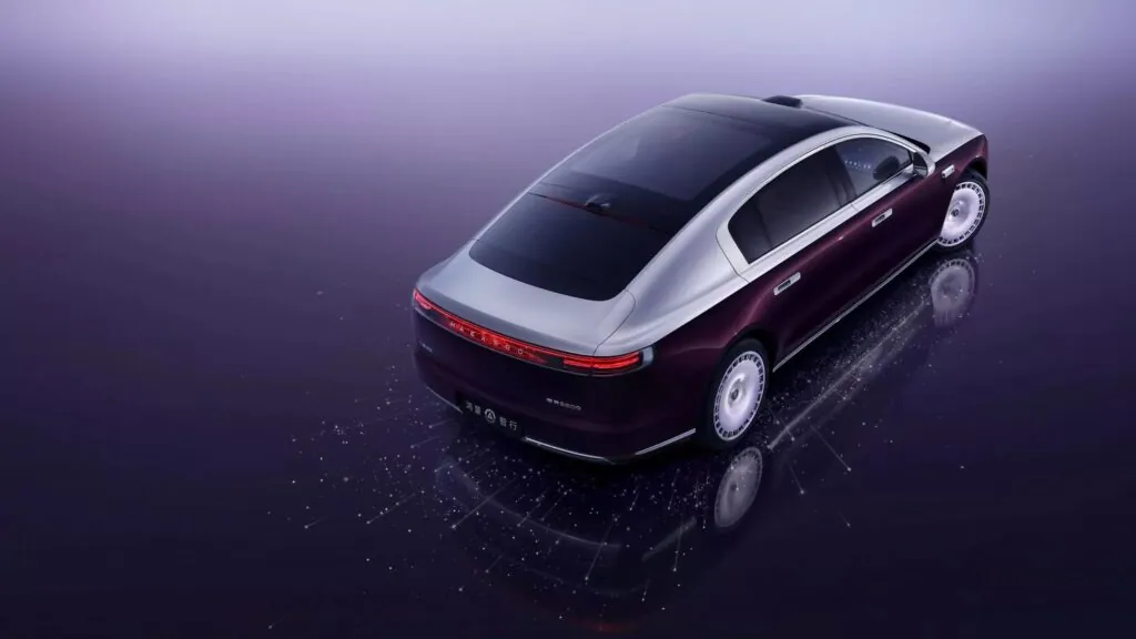Электрический Huawei Maextro S800 дышит в спину Rolls-Royce — photo 10