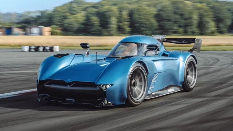 Електричний McMurtry Speirling побив рекорд кола треку Top Gear — photo 37592