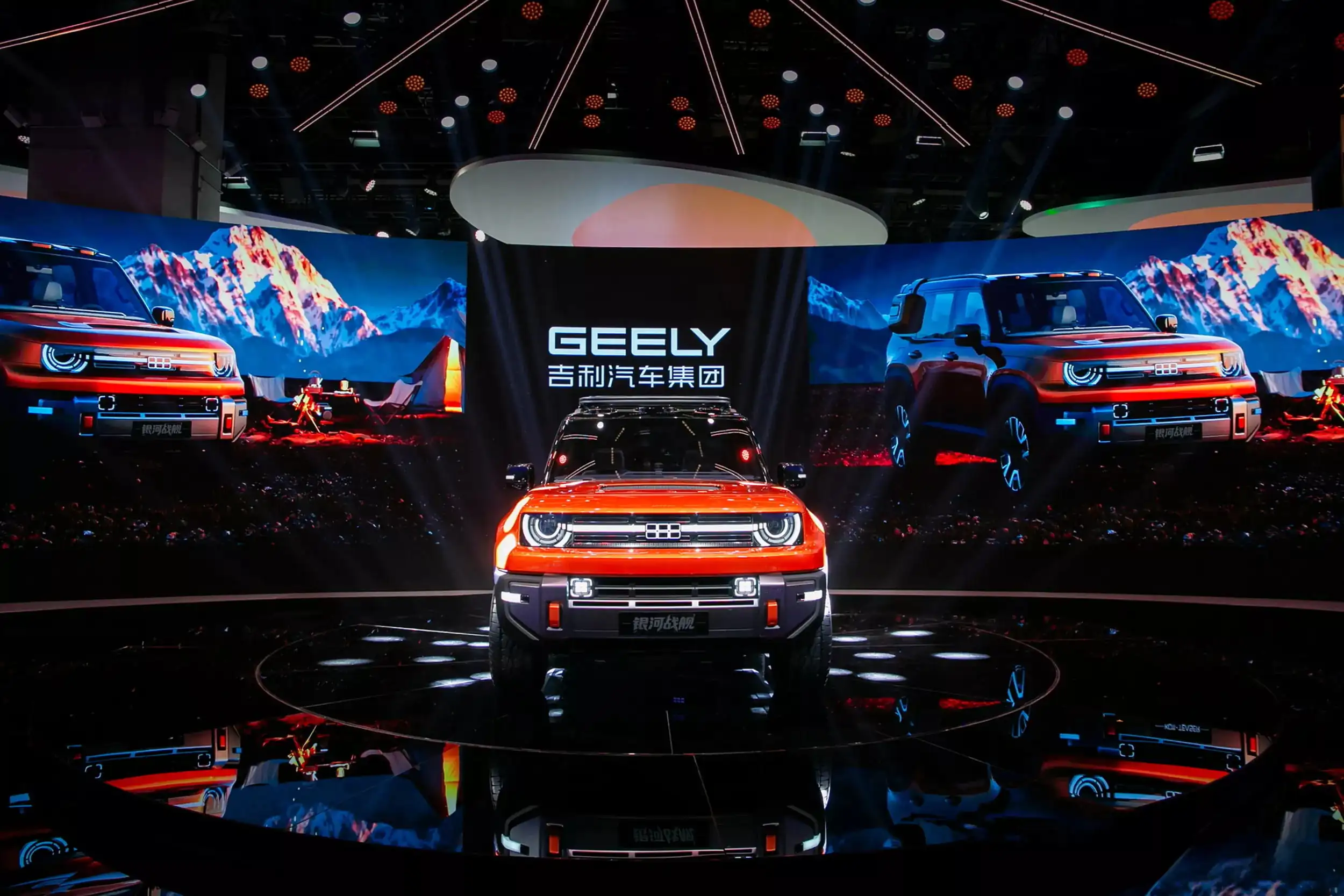 Geely представил Galaxy Battleship – электрический внедорожник, который умеет плавать — photo 39095