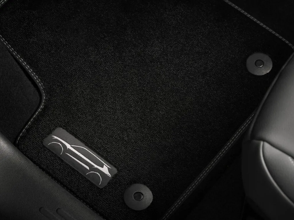 Огляд Jeep Avenger: “Месник” на дієті або що Ви знаєте про Ефект Баадера-Майнгофа — photo 8
