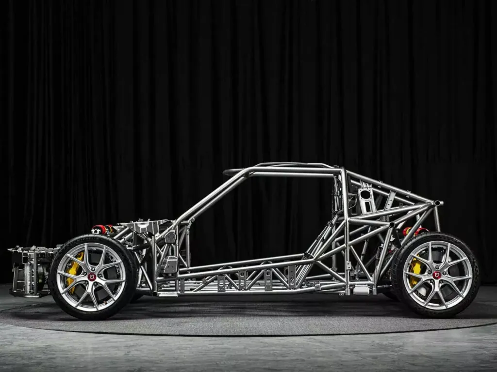 Електричний спорткар JMEV01 – це Tesla Roadster із душею Lancia Stratos — photo 6