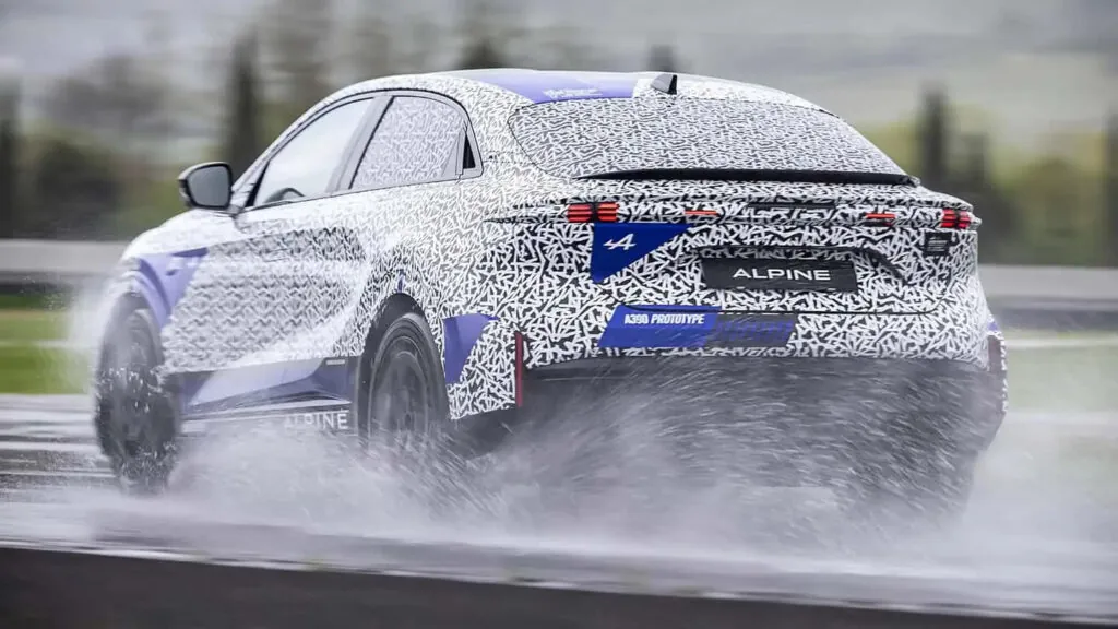 Alpine готується вивести на ринок свій перший електрокросовер – A390 — photo 6