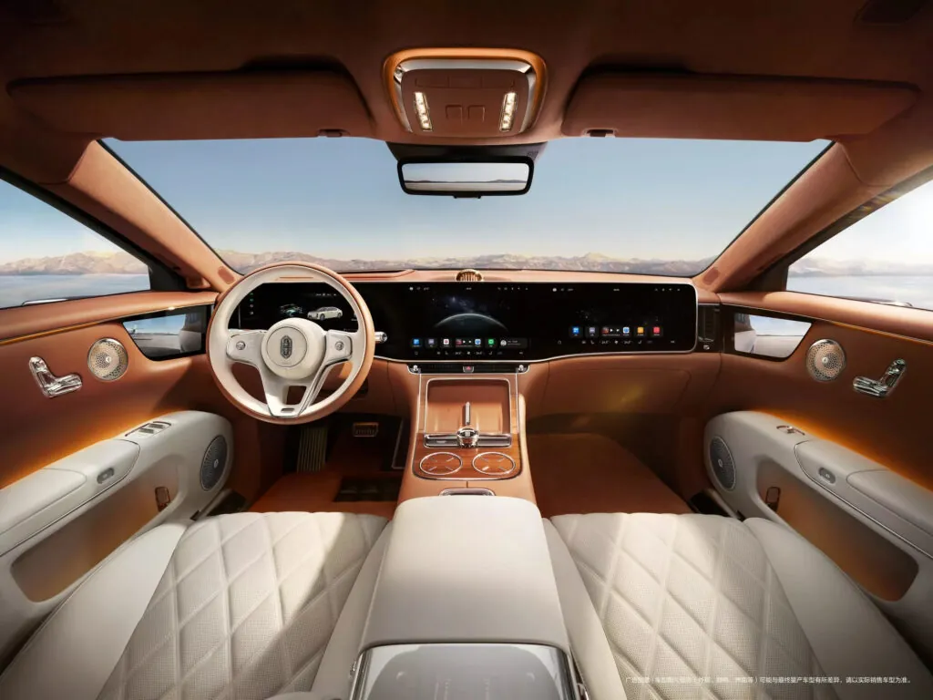 Электрический Huawei Maextro S800 дышит в спину Rolls-Royce — photo 8