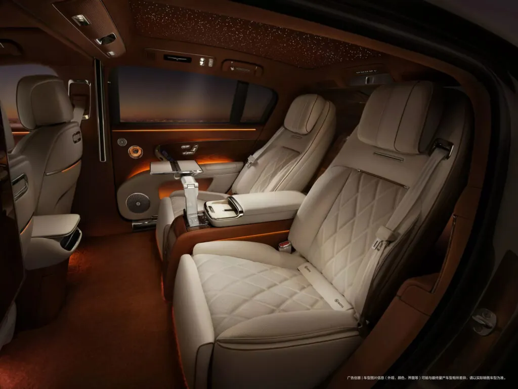 Электрический Huawei Maextro S800 дышит в спину Rolls-Royce — photo 4