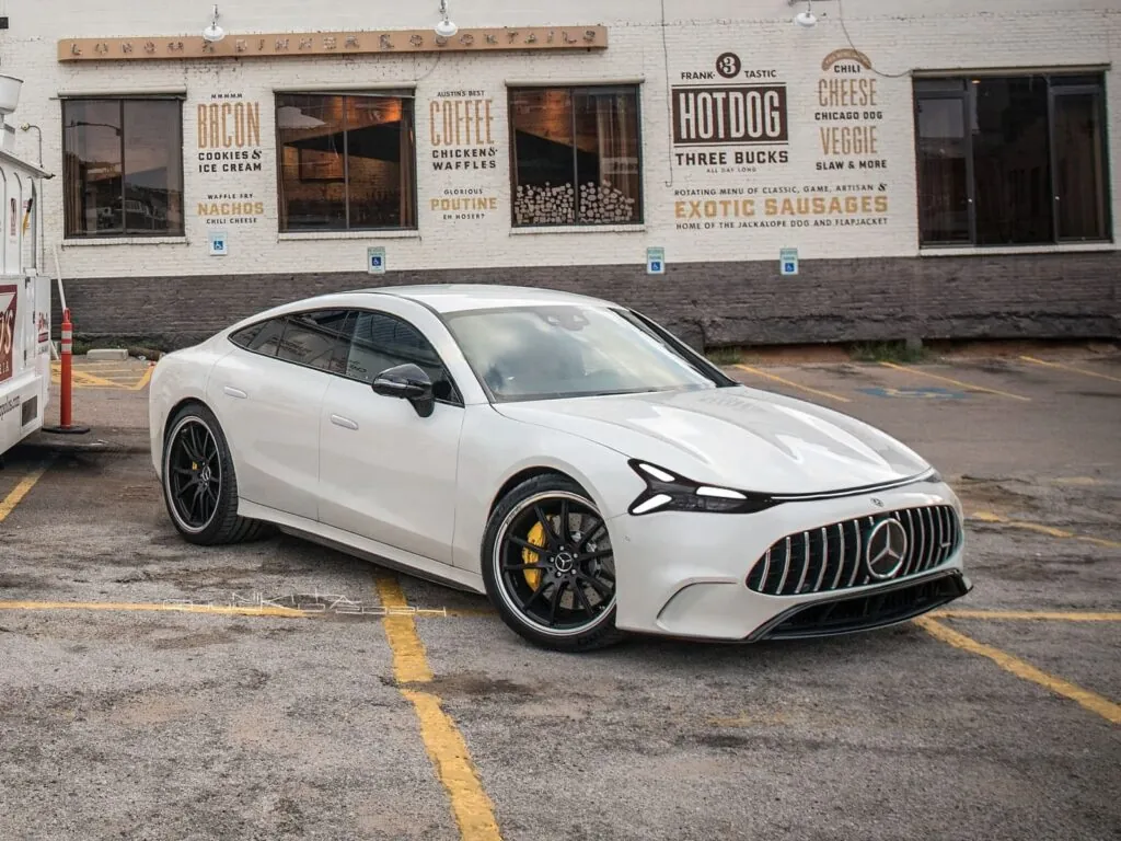 Електричний суперседан Mercedes-AMG проходить фінальні випробування — photo 4