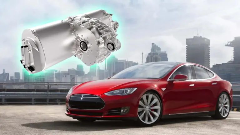 Старі електромобілі, зокрема Tesla Model S і Renault Zoe, отримують нове життя завдяки відновленим електродвигунам — photo 37399