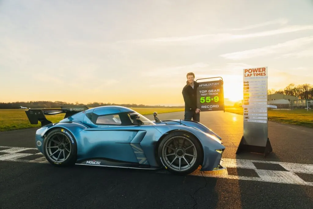 Електричний McMurtry Speirling побив рекорд кола треку Top Gear — photo 4