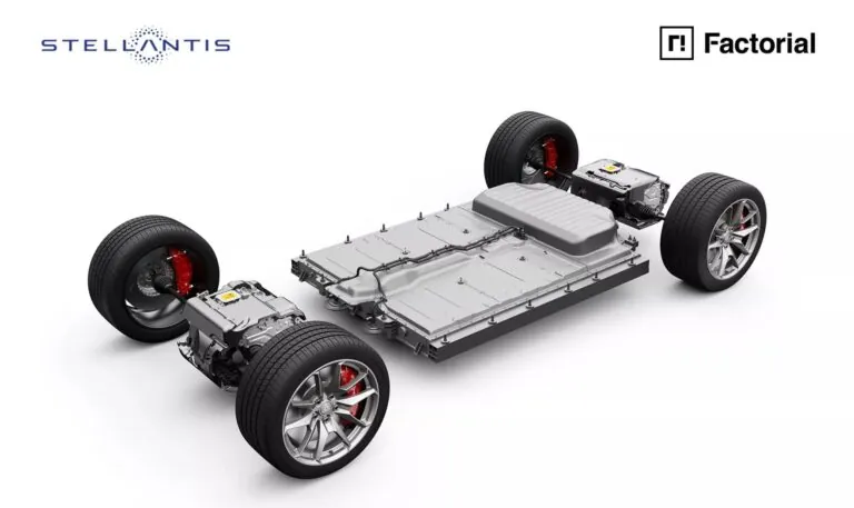 Stellantis представила твердотільну батарею, яка заряджається з 15 до 90% за 18 хвилин — photo 39110