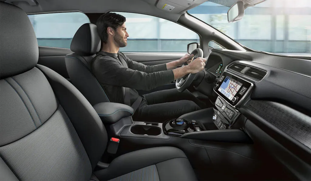 Хакери зламали електромобіль Nissan Leaf — photo 3