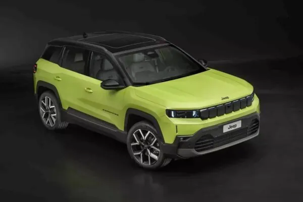 Новий електричний Jeep Compass засвітився раніше терміну — photo 39835