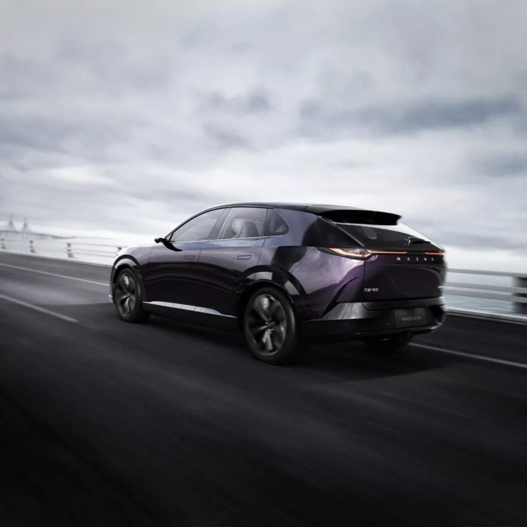 Новий електричний кросовер Mazda EZ-60 розкриває свої секрети — photo 7