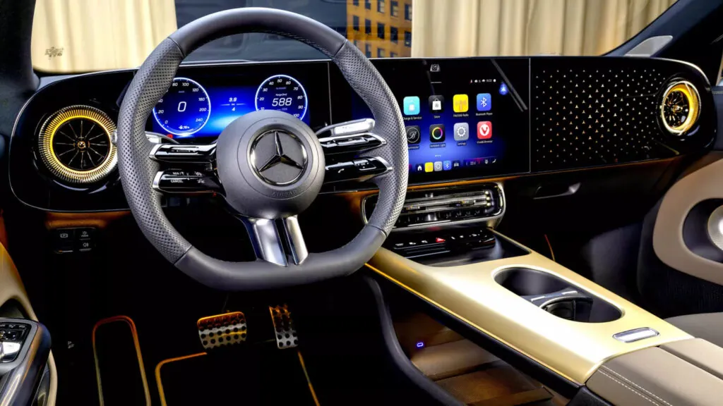 Mercedes вирішив проблему з сумісністю 400V зарядних станцій електричного CLA — photo 2