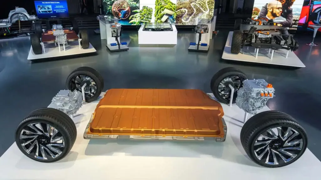 General Motors готуються запустити виробництво LFP-батарей у США — photo 2