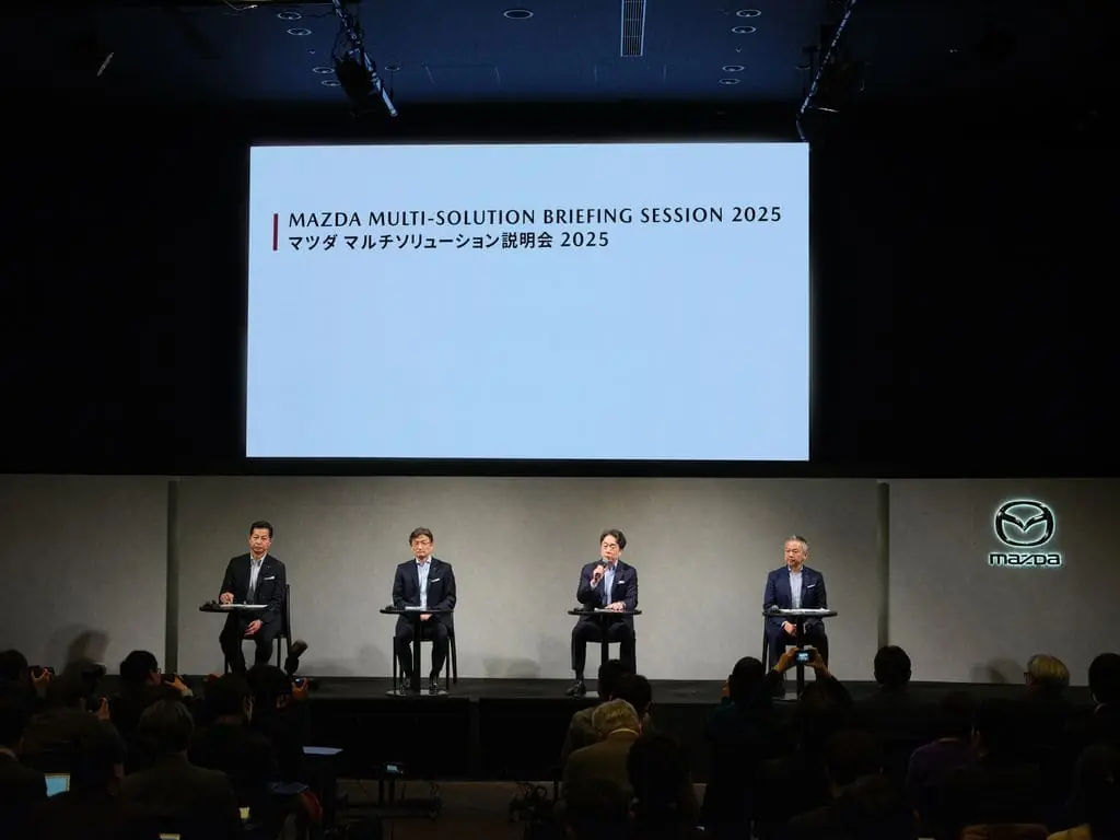 Как Mazda движется к электромобильному будущему, не изменяя себе — photo 2