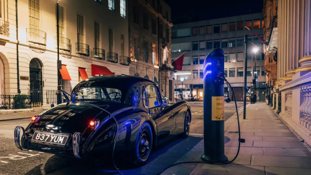 Чому великий електродвигун Tesla – це V8 нового електричного світу — photo 6