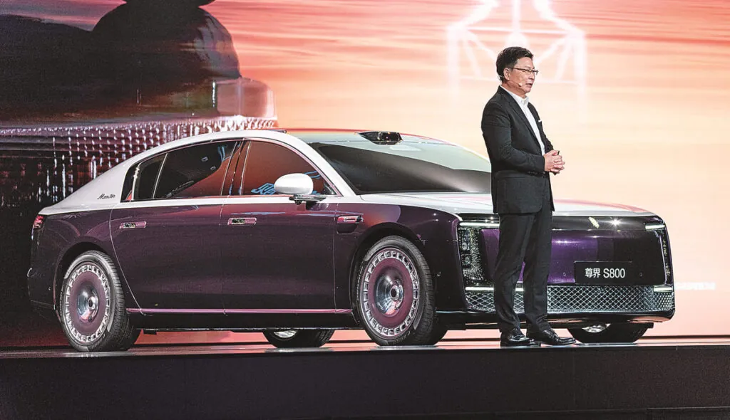 Huawei та JAC представили люксовий електроседан Maextro S800 — photo 2