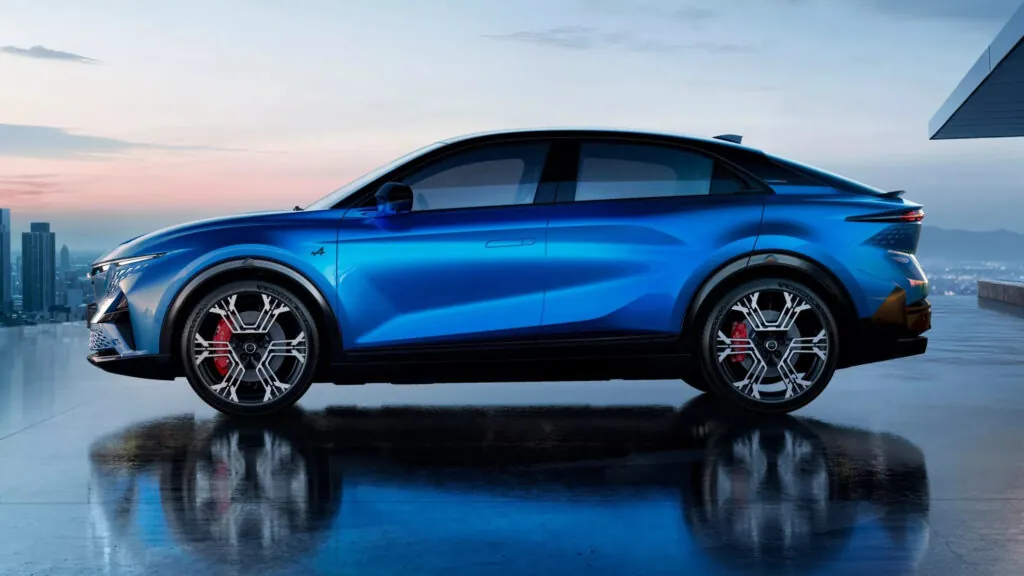 Зустрічайте Alpine A390 – новий електричний спортивний фастбек від Renault Group — photo 4