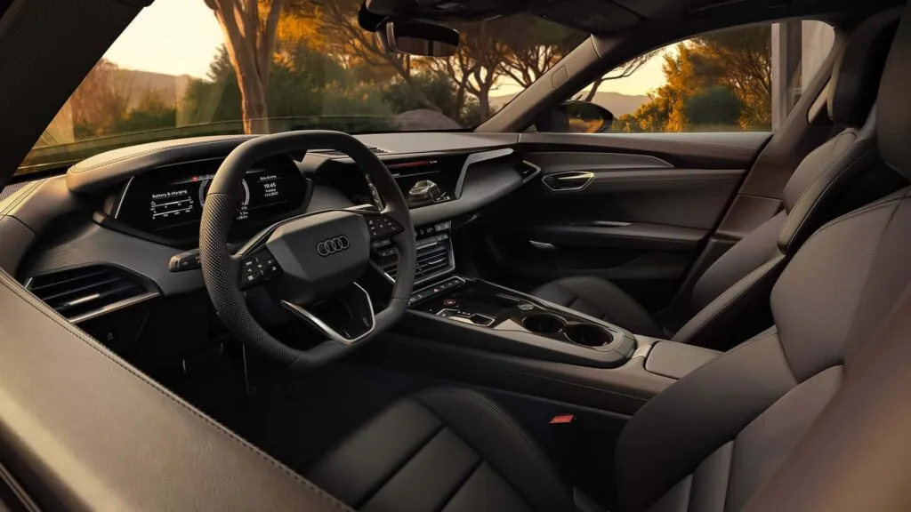 Audi випускає “доступнішу” версію електроседана E-Tron GT — photo 3