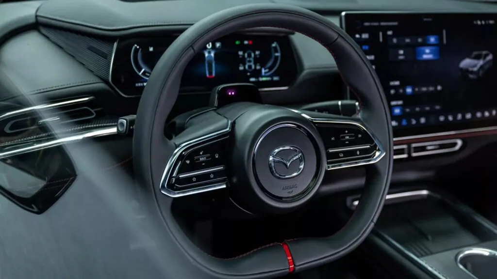 Mazda представила версію Sports Edition для свого нового електричного седана EZ-6 — photo 7