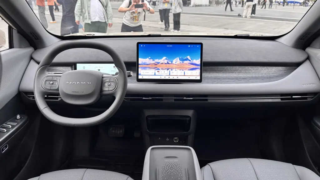Dongfeng показав новий електричний кросовер Nammi 06 — photo 4