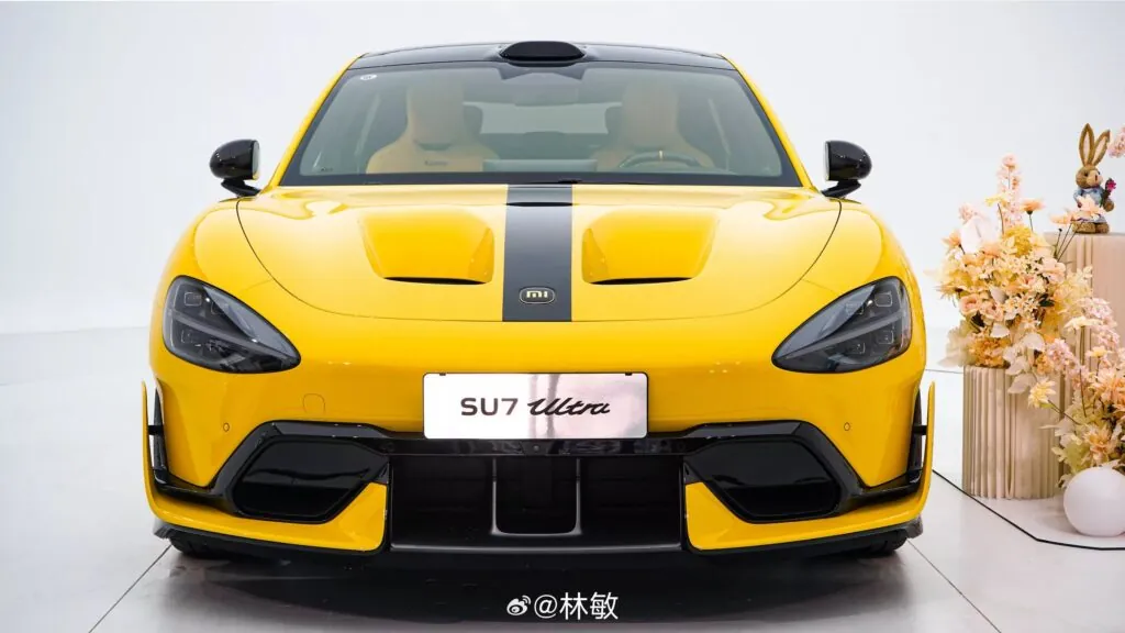 Скандал з Xiaomi SU7: Карбоновий капот за $6000 виявився нефункціональним — photo 2