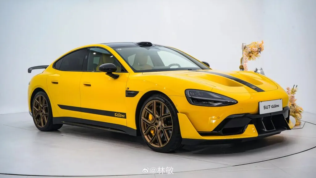 Скандал з Xiaomi SU7: Карбоновий капот за $6000 виявився нефункціональним — photo 3
