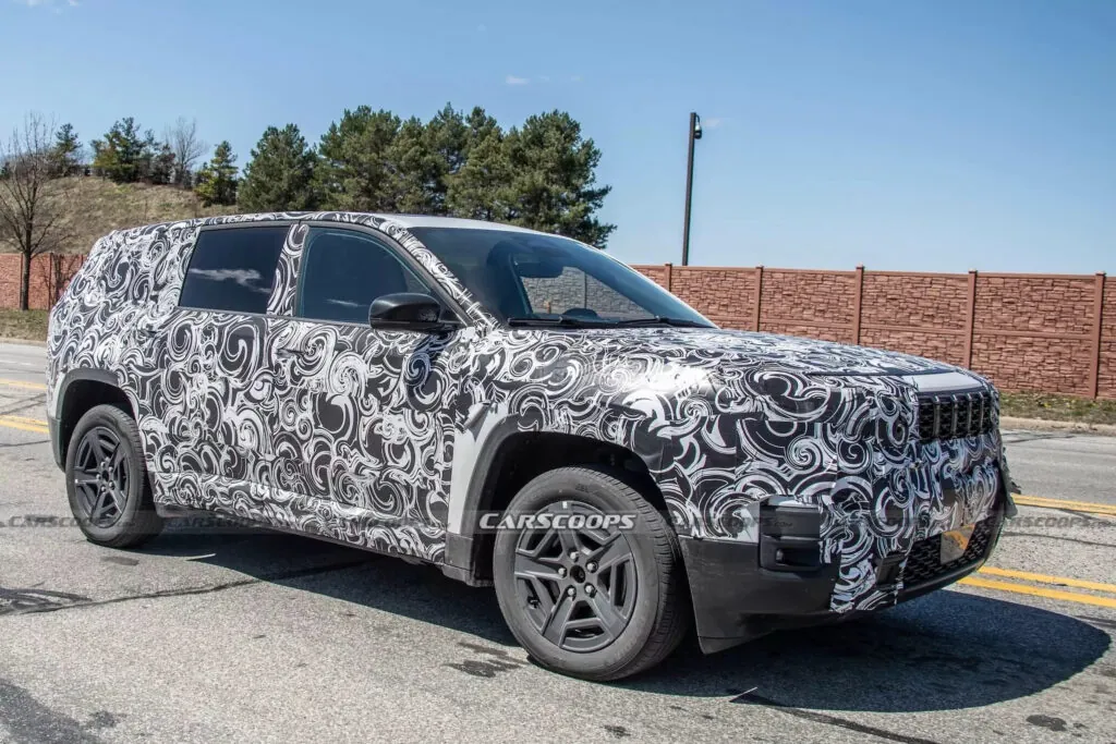 Jeep Cherokee повертається і вперше отримає повністю електричну версію! — photo 7