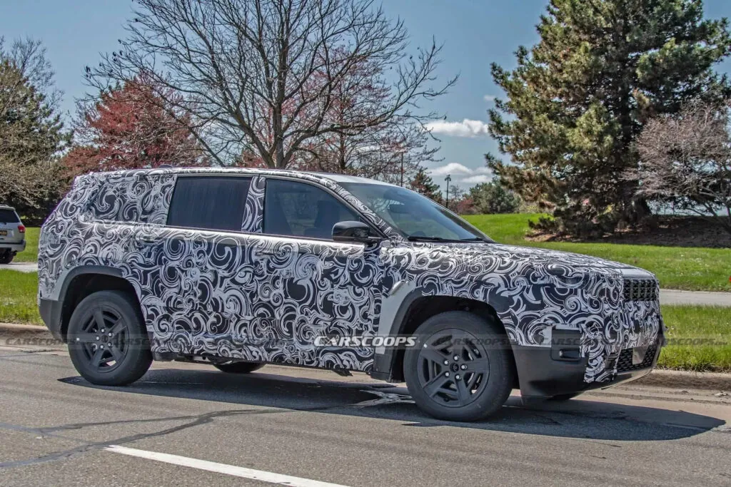 Jeep Cherokee повертається і вперше отримає повністю електричну версію! — photo 3