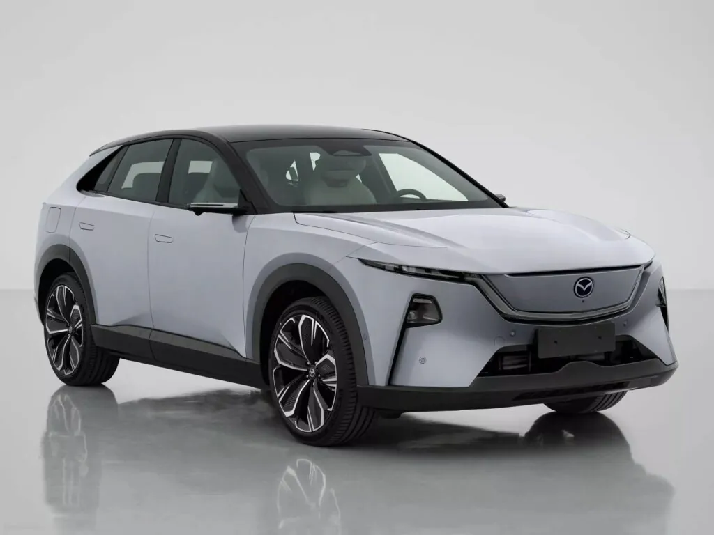Новий електричний кросовер Mazda EZ-60 розкриває свої секрети — photo 2