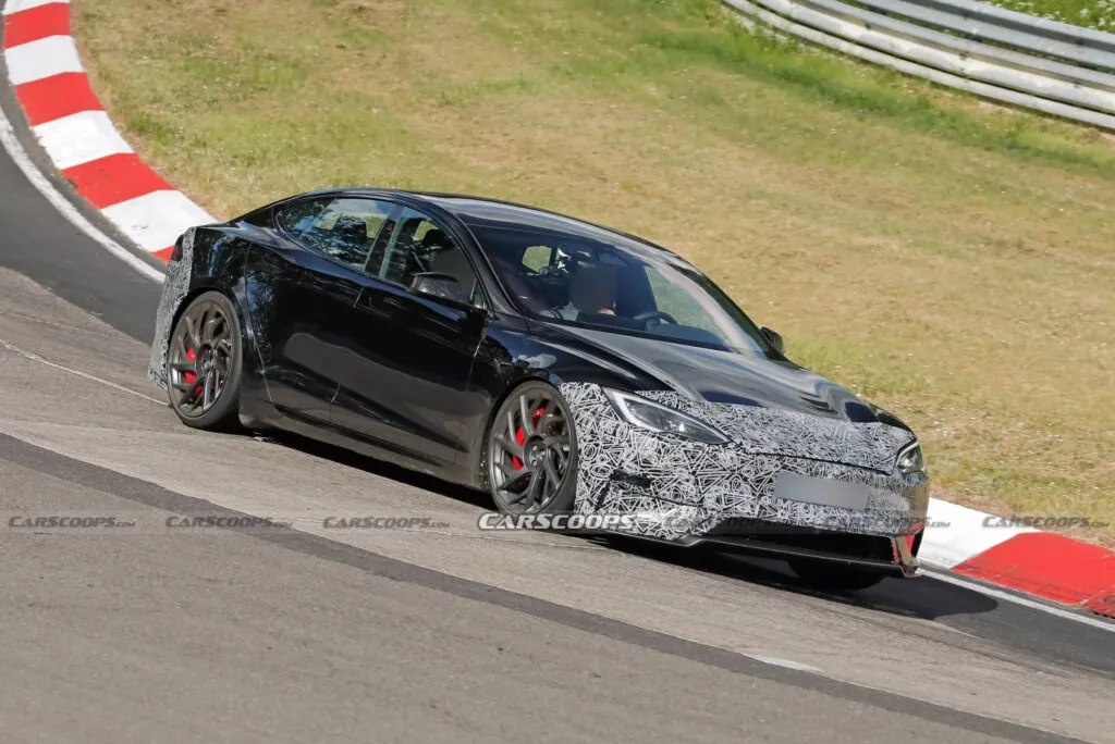 Що відомо про оновлений електричний суперседан Tesla Model S Plaid? — photo 2