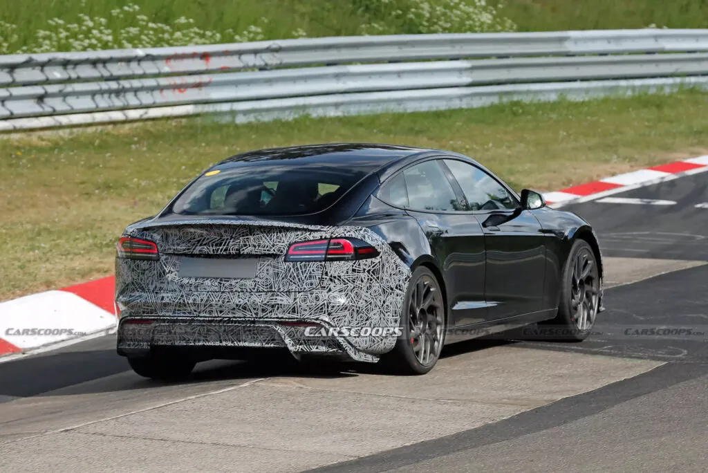 Що відомо про оновлений електричний суперседан Tesla Model S Plaid? — photo 5